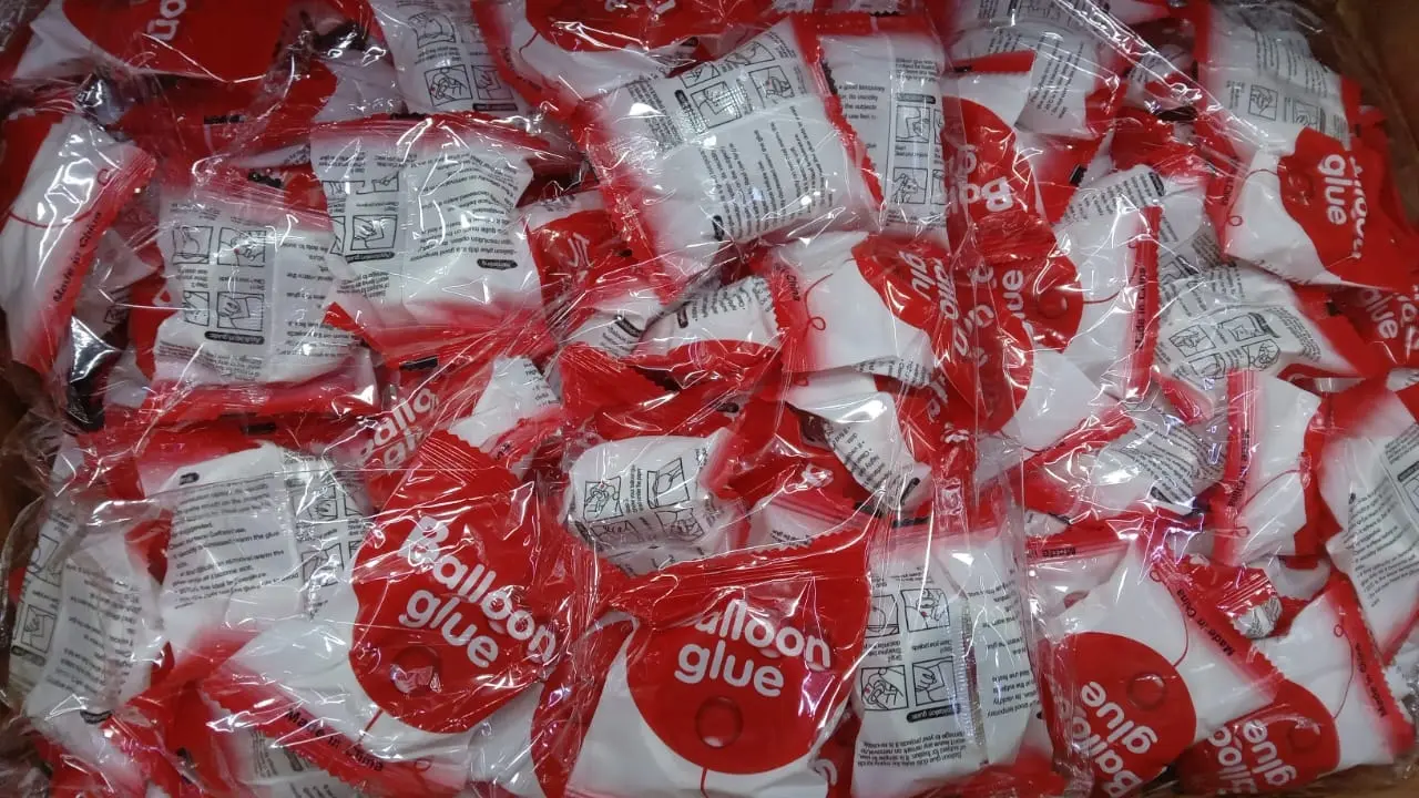 Balloon glue